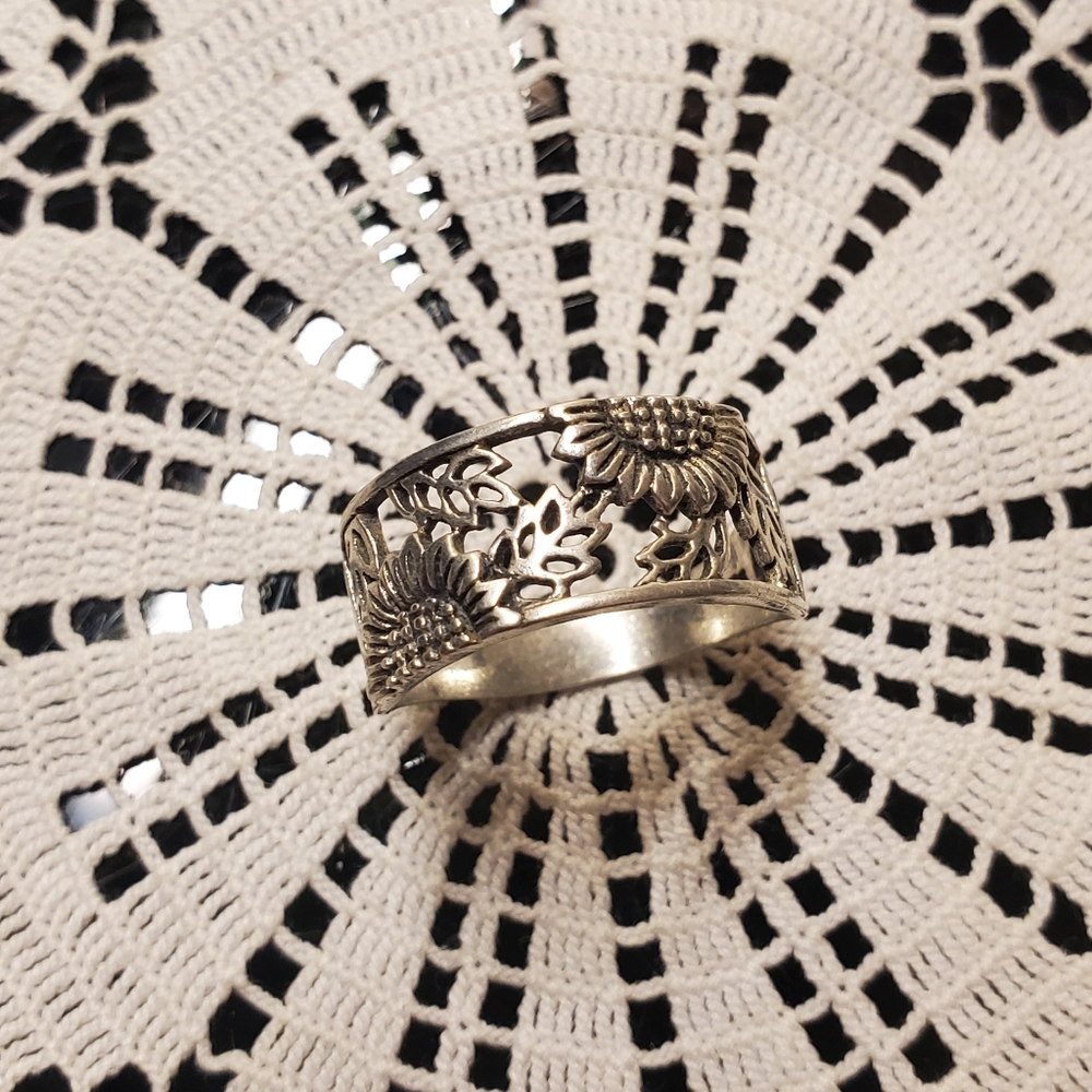 Vintage 925 Sterling Silver SUNFLOWER Ring Band